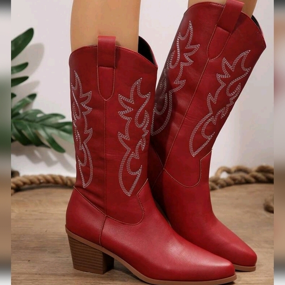 COPY - 20Vintage Embroidered Western Cowboy Boots - Picture 5 of 6